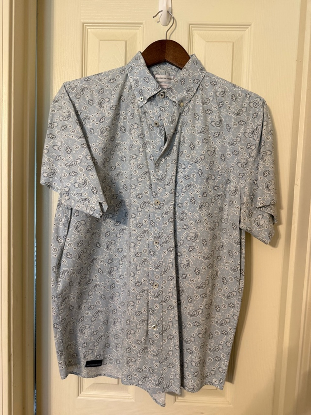 Southern Proper Men’s Light Blue Paisley Button-Down Shirt